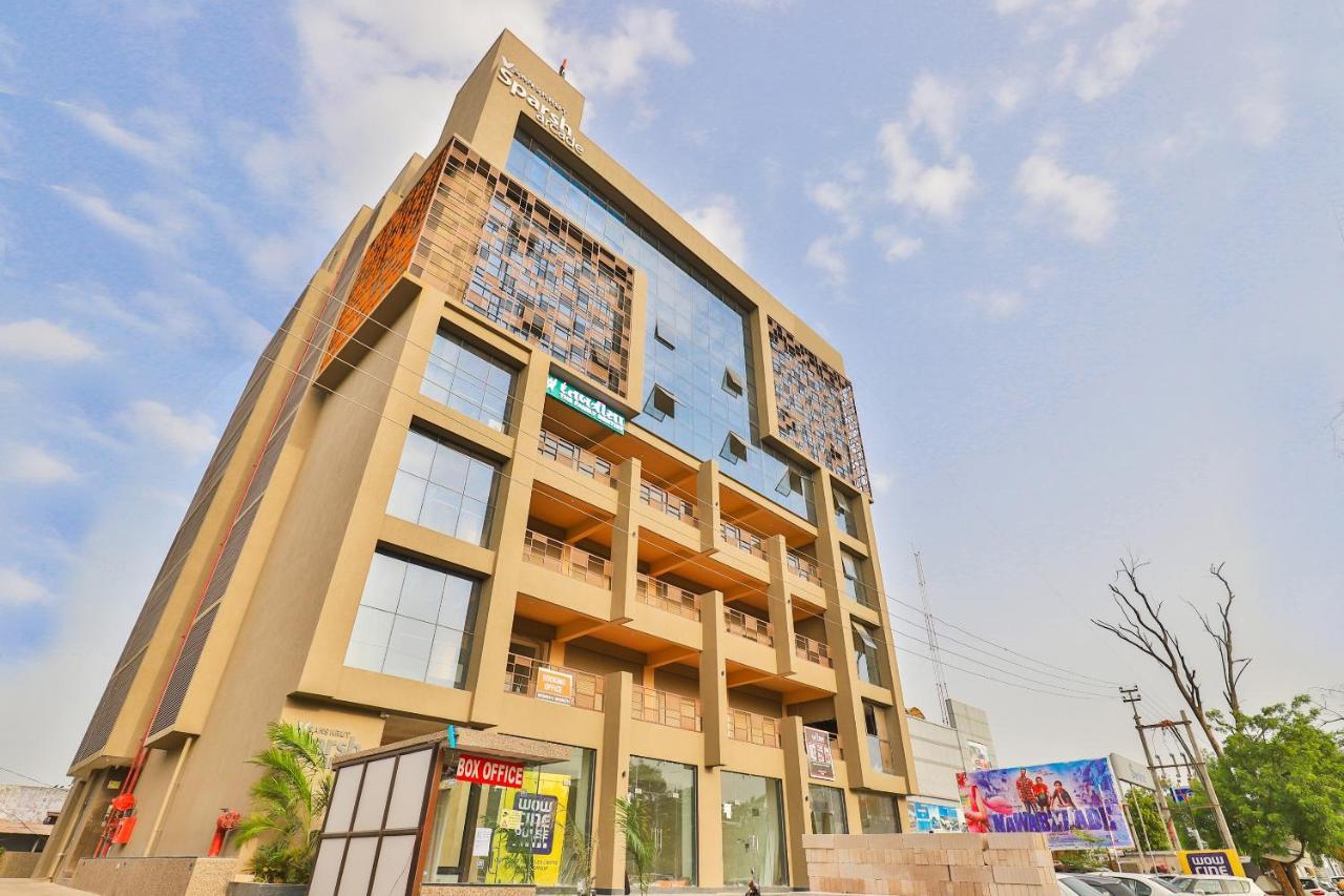 Oyo 16604 Hotel Sparsh Inn Ахмедабад Екстериор снимка
